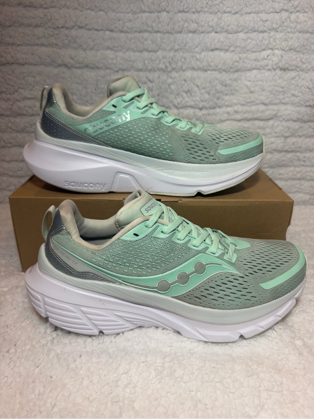 Saucony Guide 17 Jade Foam Women’s Size 9.5 Running Shoes